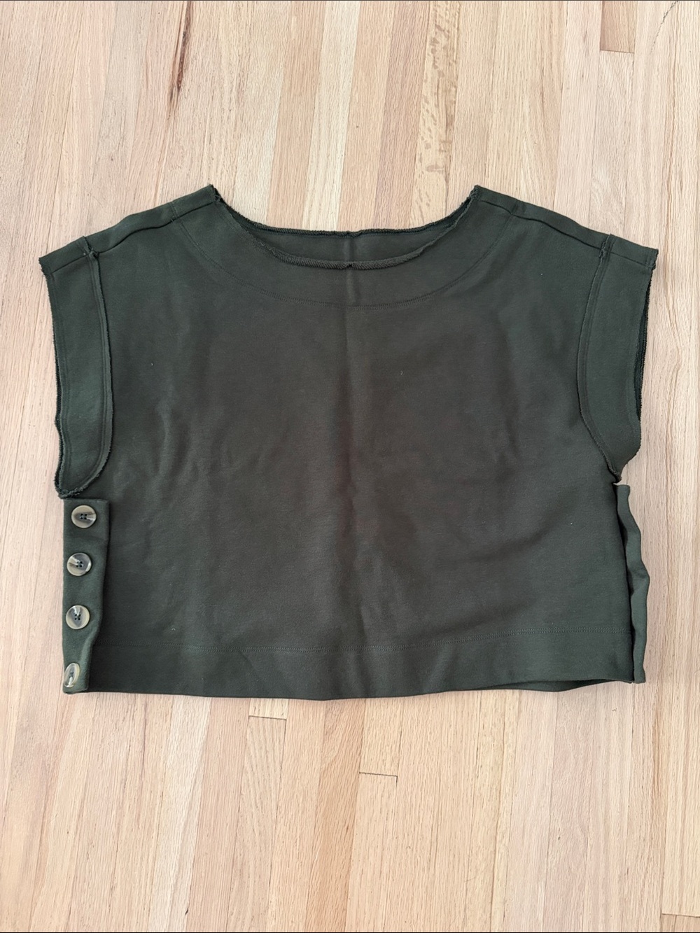 Anthropologie NWOT Side Button Crop Tank - Size L